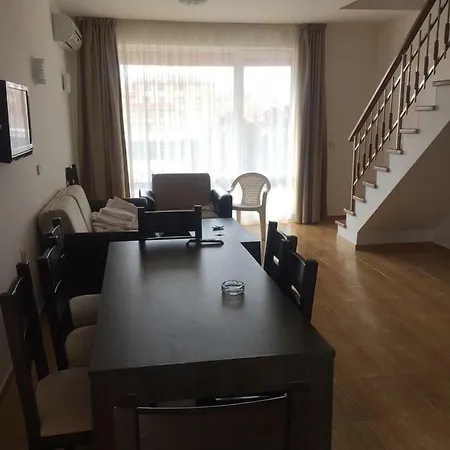 Apartment A Magic Dreams Townhouse